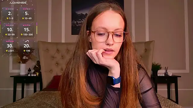 Snapshot of SallyPinkman chatting on 09/23/25, 02:09 SallyPinkman online show from 09/23/25, 02:09