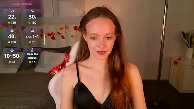 Snapshot of SallyPinkman chatting on 11/02/25, 08:17 SallyPinkman online show from 11/02/25, 08:17