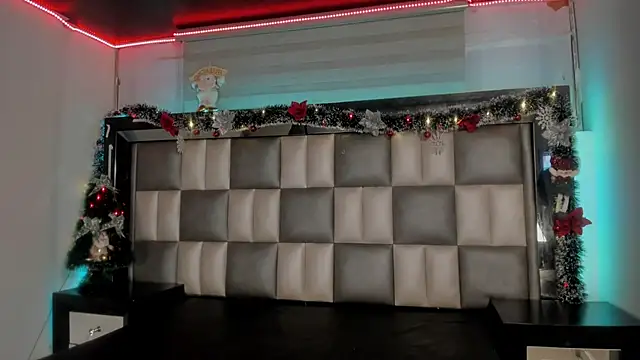 abbiecollins js online show from 12/16/25, 03:11