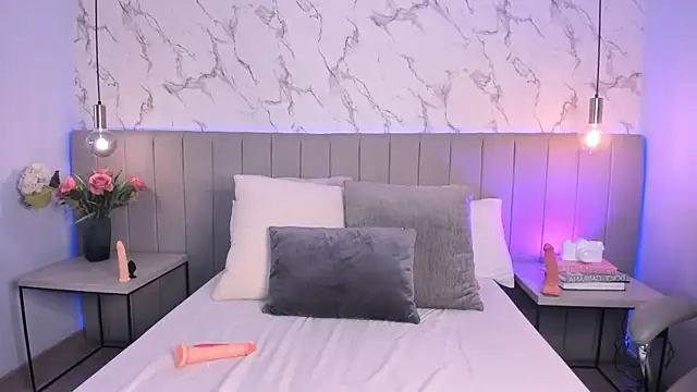 Snapshot of Amber_Santana chatting on 10/02/25, 09:22 Amber Santana online show from 10/02/25, 09:22