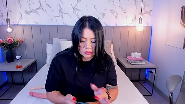 Snapshot of Amber_Santana chatting on 10/04/25, 09:24 Amber Santana online show from 10/04/25, 09:24