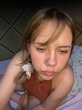 coupleyys online show from 06/12/26, 09:46