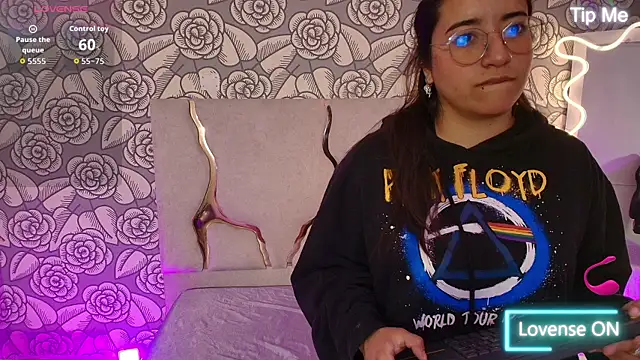 NANAKY TAY online show from 09/28/25, 12:10