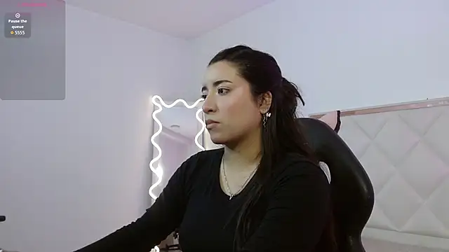 NANAKY TAY online show from 10/24/25, 12:01