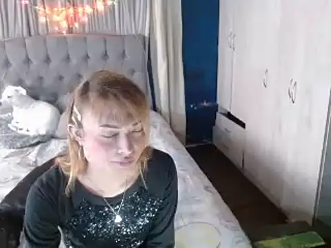 skarleth hot21 online show from 09/15/25, 08:20