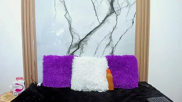 Bonnie tucci1 online show from 10/02/25, 01:07