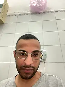 pauzudomoreno1 online show from 12/13/25, 08:14