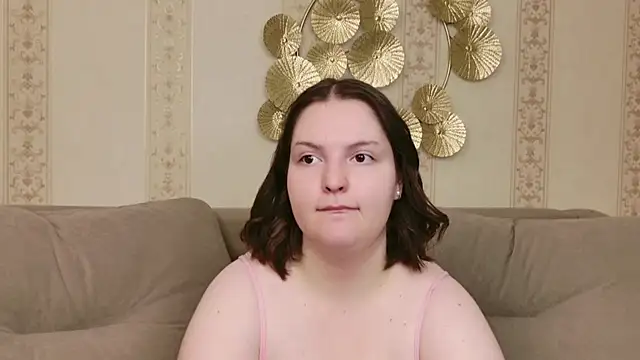 Vanessa Rise online show from 10/17/25, 05:43