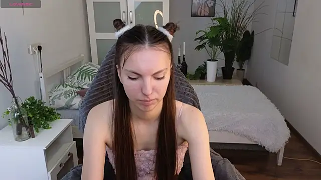 gracedonovan online show from 09/19/25, 06:04