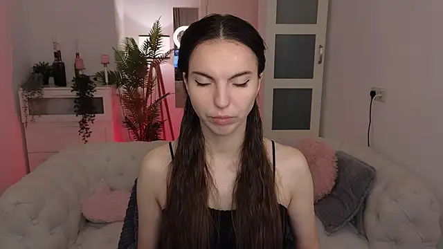 gracedonovan online show from 10/15/25, 05:51