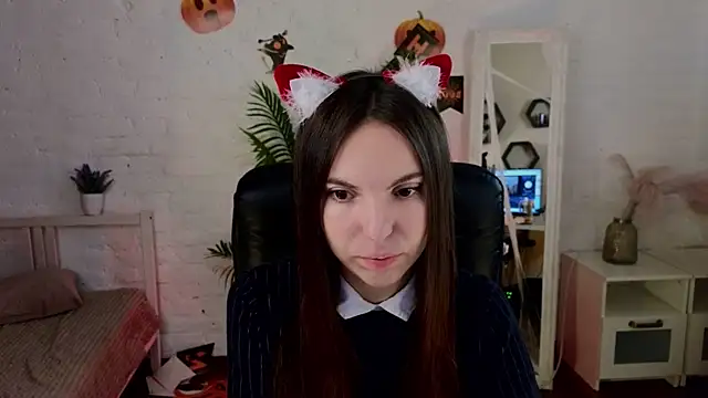 gracedonovan online show from 10/24/25, 05:48