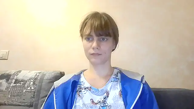 Snapshot of Loriven chatting on 09/27/25, 09:31 Loriven online show from 09/27/25, 09:31