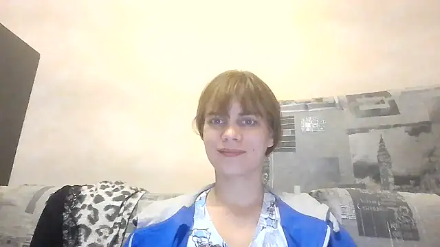 Snapshot of Loriven chatting on 09/29/25, 08:02 Loriven online show from 09/29/25, 08:02