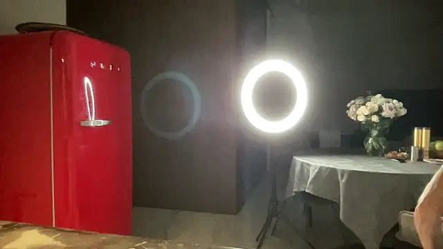 Snapshot of Orlinah chatting on 10/16/25, 07:15 Orlinah online show from 10/16/25, 07:15