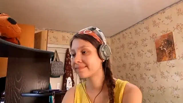 Snapshot of QutieDaSweet chatting on 09/27/25, 07:13 QutieDaSweet online show from 09/27/25, 07:13