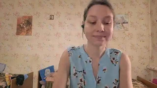 Snapshot of QutieDaSweet chatting on 10/06/25, 06:11 QutieDaSweet online show from 10/06/25, 06:11