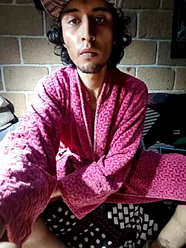 21cmElvergon online show from 09/18/25, 06:26