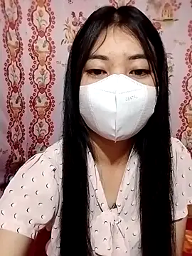 Snapshot of Damhan12 chatting on 11/04/25, 01:27 Damhan12 online show from 11/04/25, 01:27