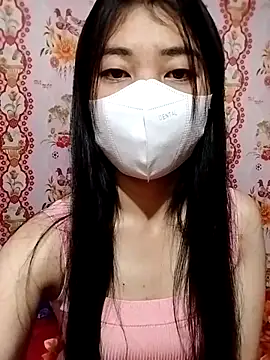 Snapshot of Damhan12 chatting on 11/08/25, 02:01 Damhan12 online show from 11/08/25, 02:01