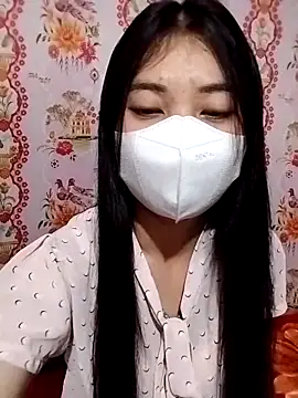 Snapshot of Damhan12 chatting on 11/11/25, 02:17 Damhan12 online show from 11/11/25, 02:17