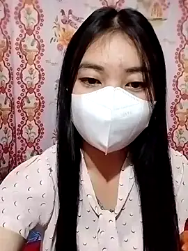 Snapshot of Damhan12 chatting on 11/15/25, 06:00 Damhan12 online show from 11/15/25, 06:00