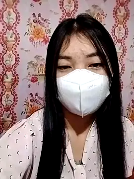 Snapshot of Damhan12 chatting on 11/18/25, 01:33 Damhan12 online show from 11/18/25, 01:33