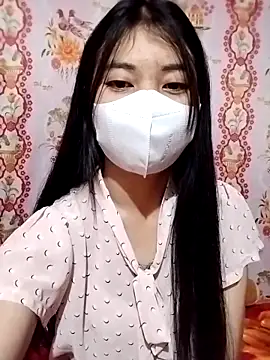 Snapshot of Damhan12 chatting on 11/23/25, 06:57 Damhan12 online show from 11/23/25, 06:57