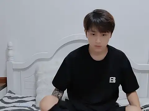 xiaoyi2563 online show from 09/13/25, 01:22