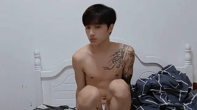 xiaoyi2563 online show from 09/28/25, 12:10