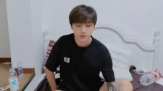 xiaoyi2563 online show from 09/29/25, 11:26