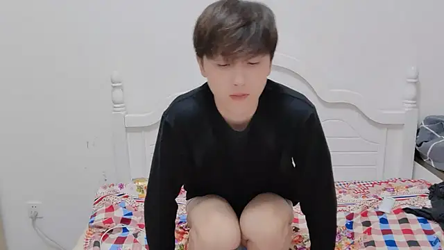 xiaoyi2563 online show from 10/27/25, 01:48