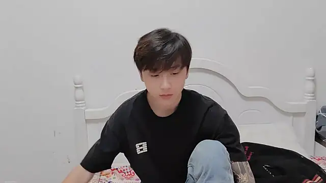 xiaoyi2563 online show from 10/30/25, 01:34