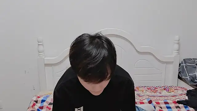 xiaoyi2563 online show from 10/31/25, 01:23