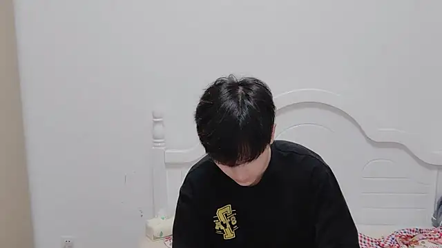 xiaoyi2563 online show from 11/07/25, 10:04