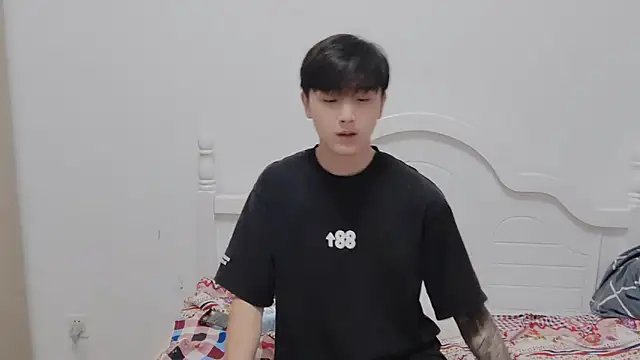 xiaoyi2563 online show from 11/10/25, 11:53