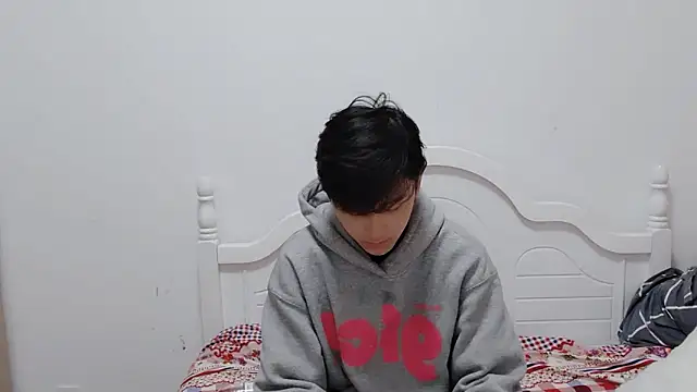 xiaoyi2563 online show from 11/12/25, 08:26