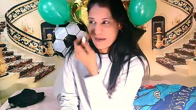 IndianSexcSmyle online show from 07/18/26, 05:33