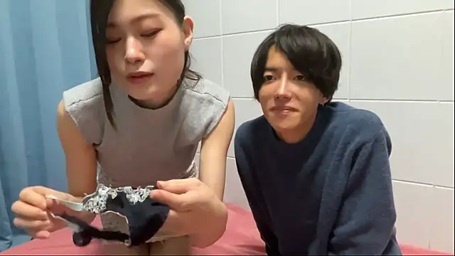 Snapshot of komei_abe chatting on 10/27/25, 01:48 komei abe online show from 10/27/25, 01:48