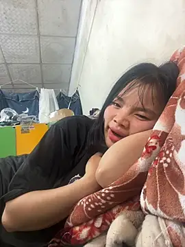 Snapshot of Han20252 chatting on 10/10/25, 07:18 Han20252 online show from 10/10/25, 07:18