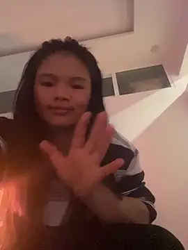 Snapshot of Han20252 chatting on 10/31/25, 03:46 Han20252 online show from 10/31/25, 03:46