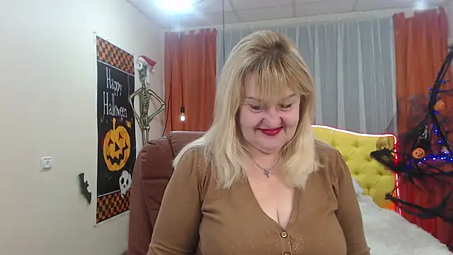 EmmaEllison online show from 11/02/25, 07:22
