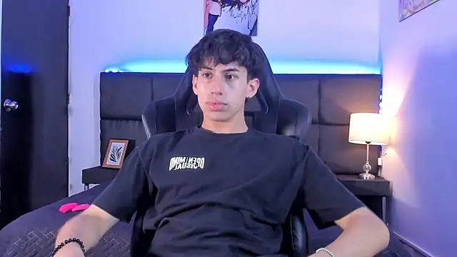 Aaron Spencer13 online show from 09/30/25, 06:13