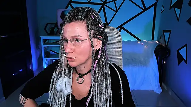 Snapshot of UmaSpace chatting on 09/25/25, 01:59 UmaSpace online show from 09/25/25, 01:59