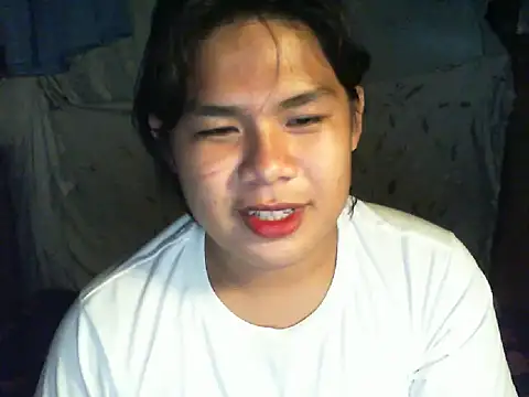 Snapshot of Huntrix2025 chatting on 10/30/25, 02:29 Huntrix2025 online show from 10/30/25, 02:29