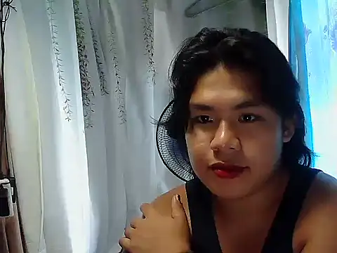 Snapshot of Huntrix2025 chatting on 11/20/25, 12:22 Huntrix2025 online show from 11/20/25, 12:22