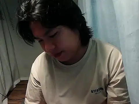 Snapshot of Huntrix2025 chatting on 11/20/25, 08:41 Huntrix2025 online show from 11/20/25, 08:41