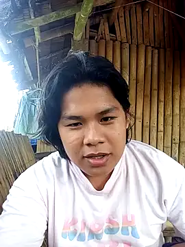 Snapshot of Huntrix2025 chatting on 11/23/25, 03:39 Huntrix2025 online show from 11/23/25, 03:39