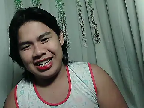 Snapshot of Huntrix2025 chatting on 11/24/25, 01:00 Huntrix2025 online show from 11/24/25, 01:00