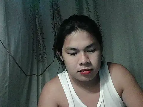 Snapshot of Huntrix2025 chatting on 11/28/25, 01:14 Huntrix2025 online show from 11/28/25, 01:14