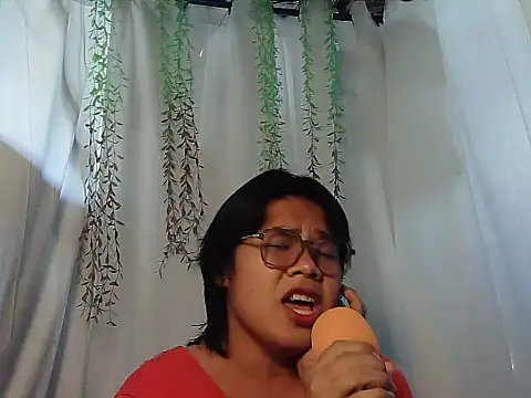 Snapshot of Huntrix2025 chatting on 11/29/25, 01:41 Huntrix2025 online show from 11/29/25, 01:41